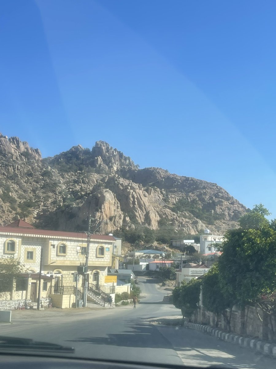 هذه الروح التي في داخلك ستجد بها ما تحتاج ليكتمل كل النقص ، انصت لها في وحدتك .