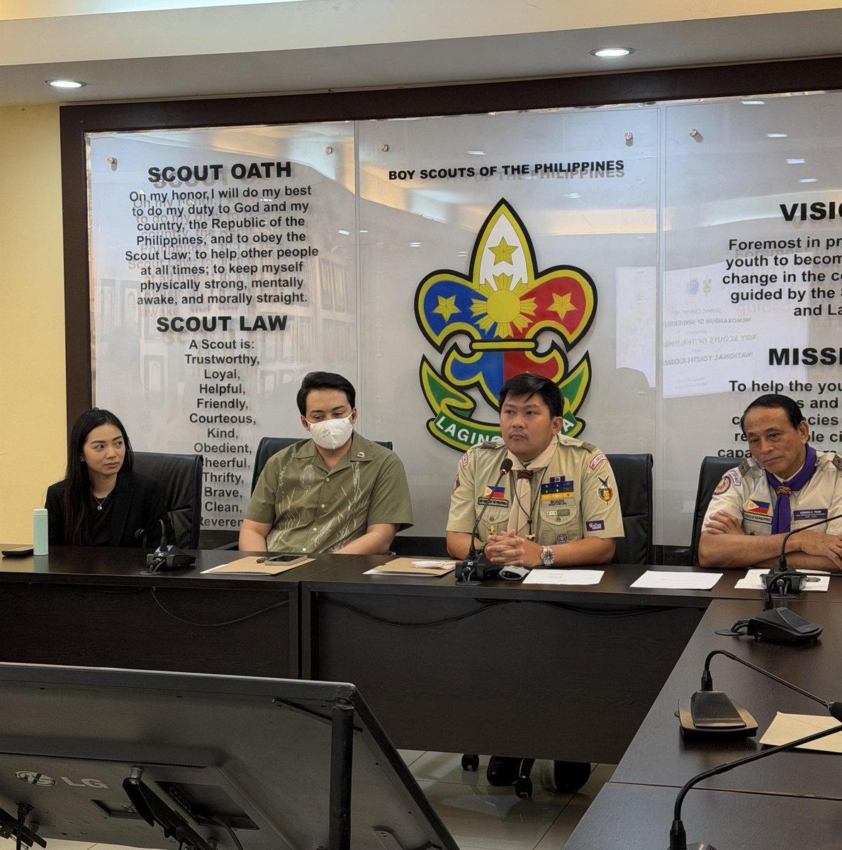 markroyboado's tweet image. Para sa mga Kabataang Pilipino!

Thank you National Youth Commission for your vision to including the Boy Scouts of the Philippines in your programs for the Young people of our nation! I am personally excited for our engagements! Mabuhay!

#FilipinoYouth #ReadyForLife #ScoutingPH