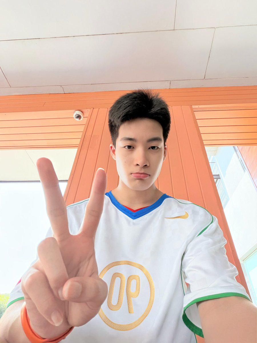 นกที่ตื่นเช้าคือ…