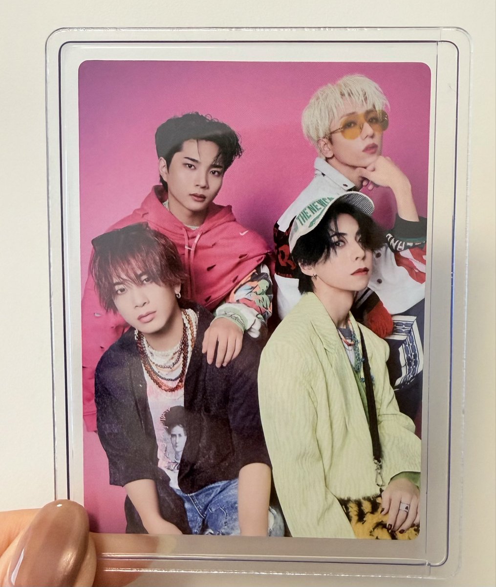 トレカ整理してたら『LOVE BANDITZ』のCD封入トレカのメイン衣装集合が