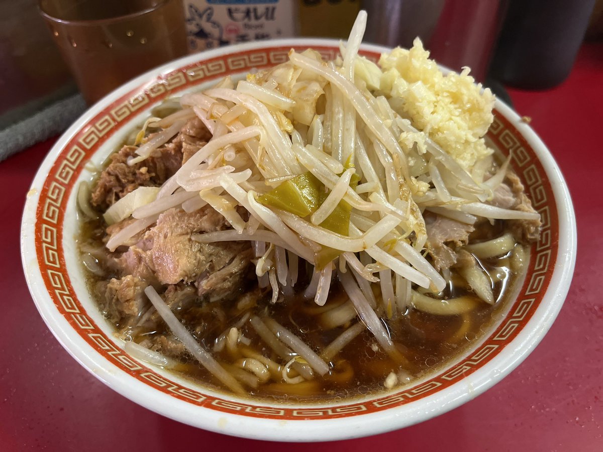 ラーメン二郎目黒店🚲
小豚ダブル
並び10人くらい。空いていて助かりました。
美味しかったです！
ごちそうさまでした😋