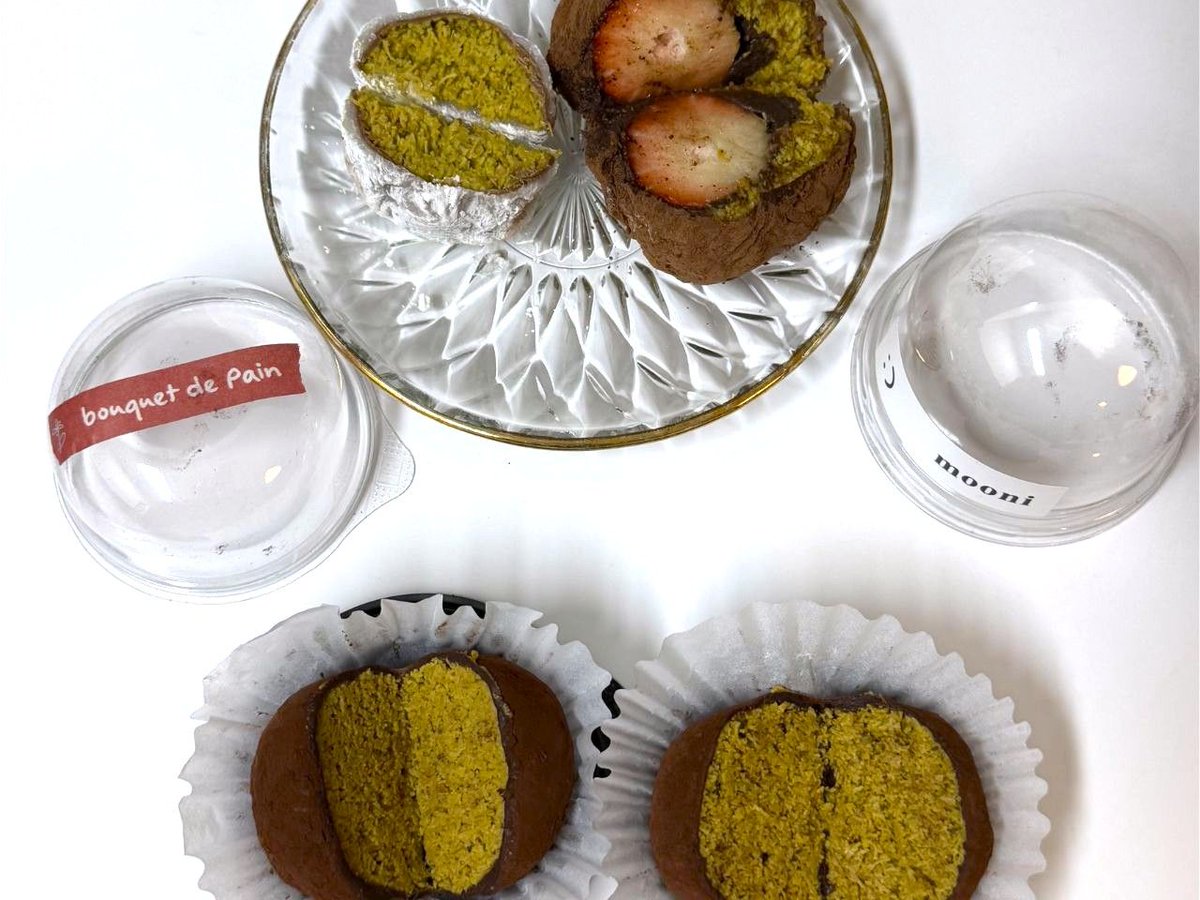 konest's tweet photo. ドゥチョンク(ドバイもちクッキー)、最初食べた時も美味しい～とは思ったけど、食べた後に思い出してまた食べたくなる味だと思ってます💚
ソウルの旅行でドバイチョコ食べたい衝動にかられた人は、地図で探せるようになっているので参考に📝
📍ドバイもちクッキーの地図
https://t.co/SB86pu1ddX https://t.co/Ve76tB9Apq