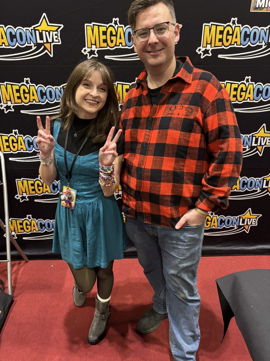 LizzieRFreeman's tweet image. Thank you so much for asking me to be a part of asdf16 Tom! I used to quote the series all the time with my friends back in hs and college. My younger self would absolutely lose her mind if she knew she’d be a part of asdf one day. It was so nice getting to meet you last month!!!