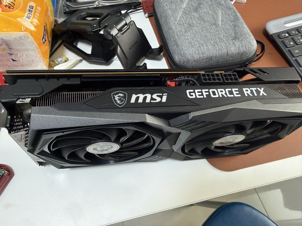 eason11210's tweet photo. 過年到了
送點東西
RTX3060  到現在都還很好用的顯示卡

你用不到的二手電腦或零件都能賣給我  我都收
以及客製化電腦都能找我
任何預算都能幫你想辦法  價位夠低夠吸引人

留言分享按讚 以及填表單
就有機會抽到你 https://t.co/AkFVVT3JBG