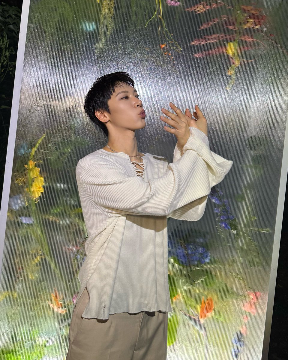 NCTsmtown's tweet image. You give me butterflies 𓂃 ࣪˖ ִֶָ𐀔

#TEN #李永钦 #텐 
#BLUEPONGTIWAT
#YouGiveMeButterflies
#NCT #WayV #威神V