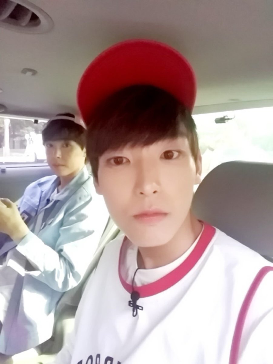 in_kis_hand's tweet image. 이때는 여우. 였는데 지금은 애햄이가 됨