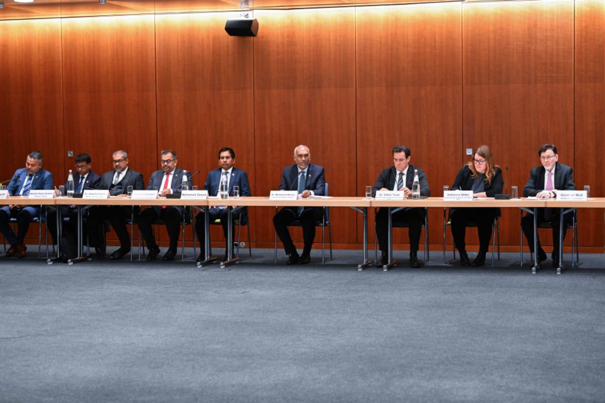 abkhaleel's tweet image. Joined President Dr. @MMuizzu at the Maldives–Germany Business Roundtable hosted by #APA today.

The roundtable discussions highlighted investment opportunities in the Maldives. The Maldivian and German delegations exchanged on strengthening trade, tourism, and private-sector