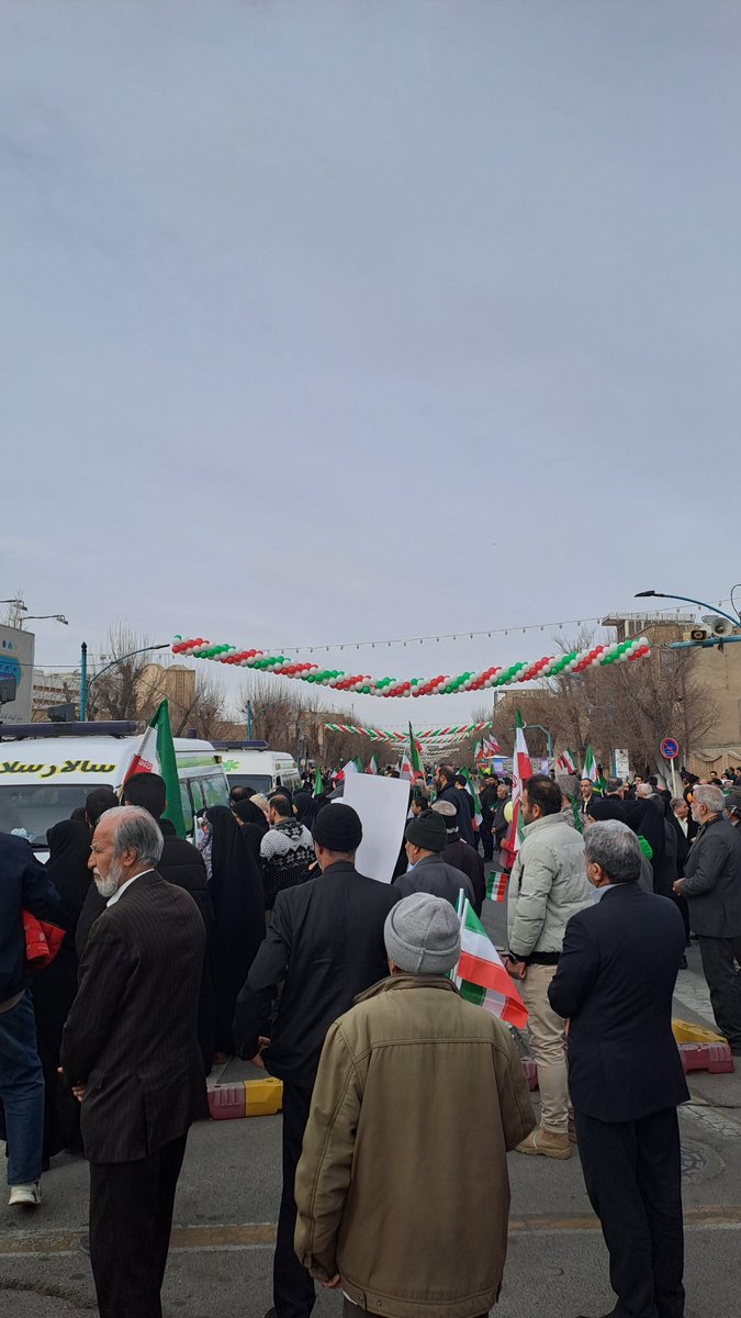 هنوز شروع نشده و اینقدر شلوغه😍😎
#فتح_الفتوح
#فتح_بزرگ