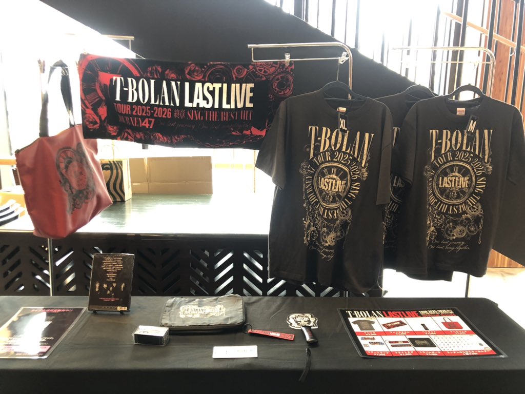 前回ツアーDVDは、グッズ売場にて販売しております！