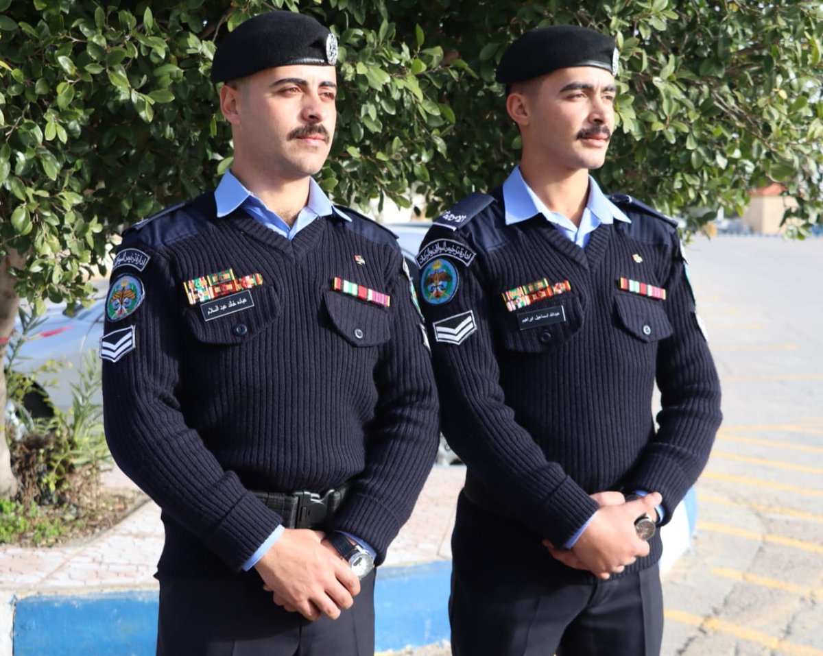 Police_Jo's tweet image. صباح الفخر بـ جباهٍ.. أشرقت علينا بعزها

#الأردن #الأمن_العام #صباح_الخير