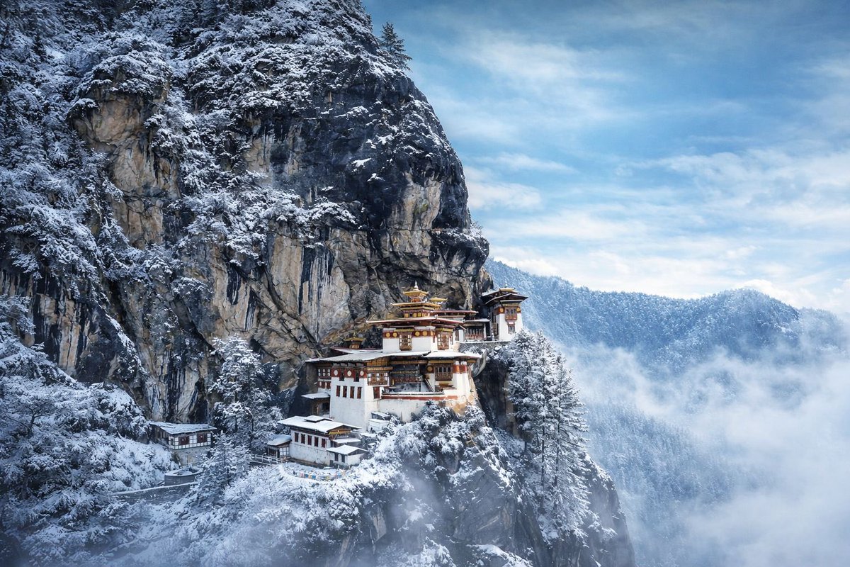 kbmasterpiece's tweet photo. If you could visit one country this year that limits tourists, protects its culture, and stays carbon negative…
Wouldn’t you want it to be Bhutan? 🇧🇹
Less crowds. More meaning.
#Bhutan #SlowTravel #TravelGoals #HiddenGem https://t.co/1Cdeydc14H