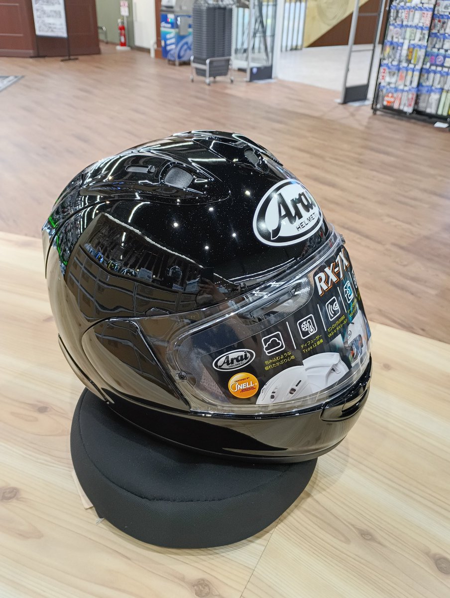 ARAI RX-7X】ガラスコーティングのご用命ありがとうございます‼️艶や