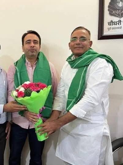 RaviRld's tweet photo. राष्ट्रीय लोकदल राजस्थान के #प्रदेश_उपाध्यक्ष  बड़े भाई @HarbeerSamra11 जी को जन्मदिवस की हार्दिक शुभकामनाएं। 
बांके बिहारी जी आपको धन धान्य से परिपूर्ण करै। https://t.co/cv2hKMbAoB