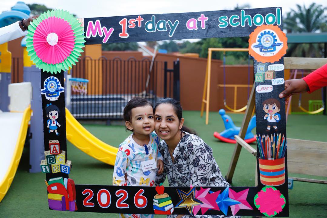 Little Cranes tweet media