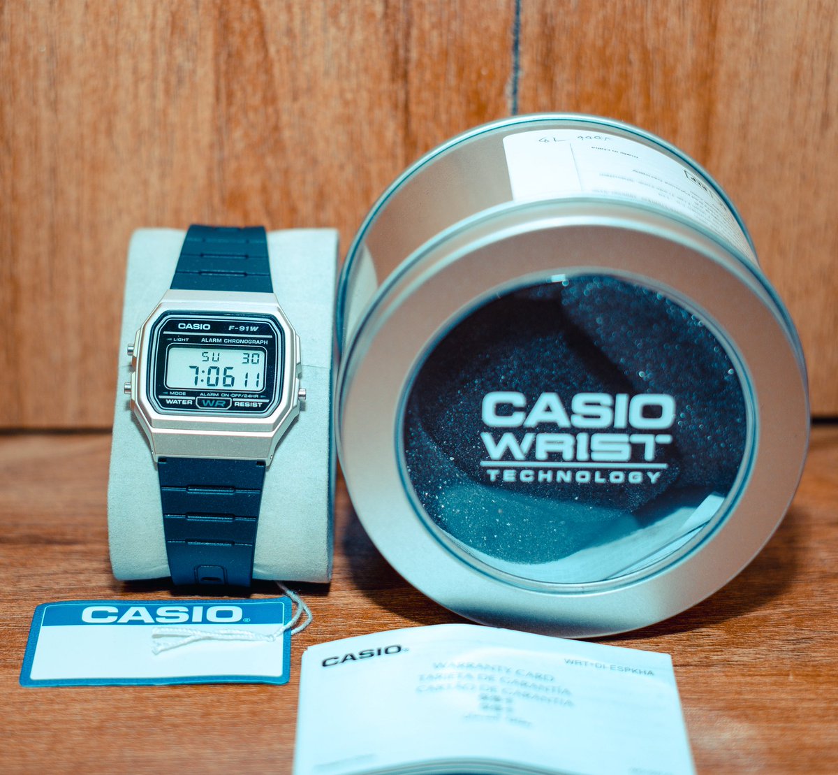 Original Vintage Casio F-91WN 

Comes with Casio warranty + guarantee certification.

Battery lasts up to 2 years.

Ksh 3,700
☎️ 0722 300 252