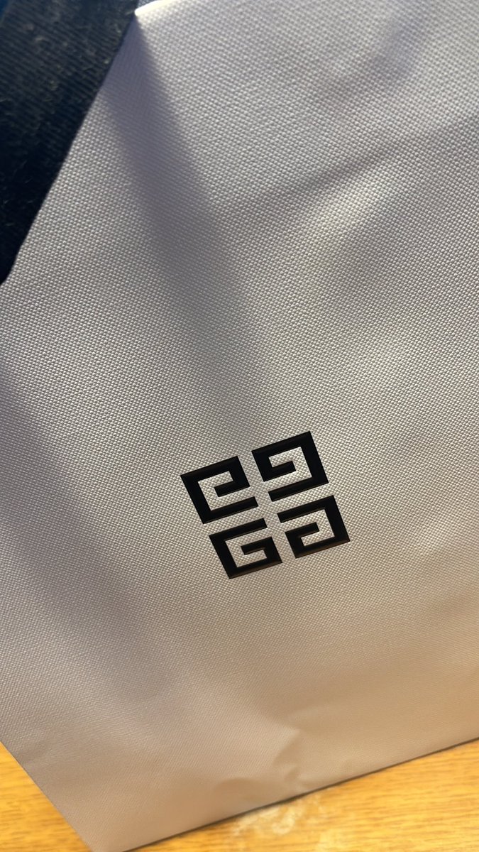 自分へ誕生日プレゼント買ってきた。 #GivenchyBeauty