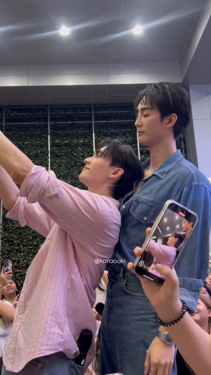 berbbooclub's tweet image. พึ่งเคยเห็นมุมนี้ หนูวิวัฒนาการย้อนกลับเปนวานรเลยล่ะพี่ อหๆๆๆๆ😭💔🐒🤩