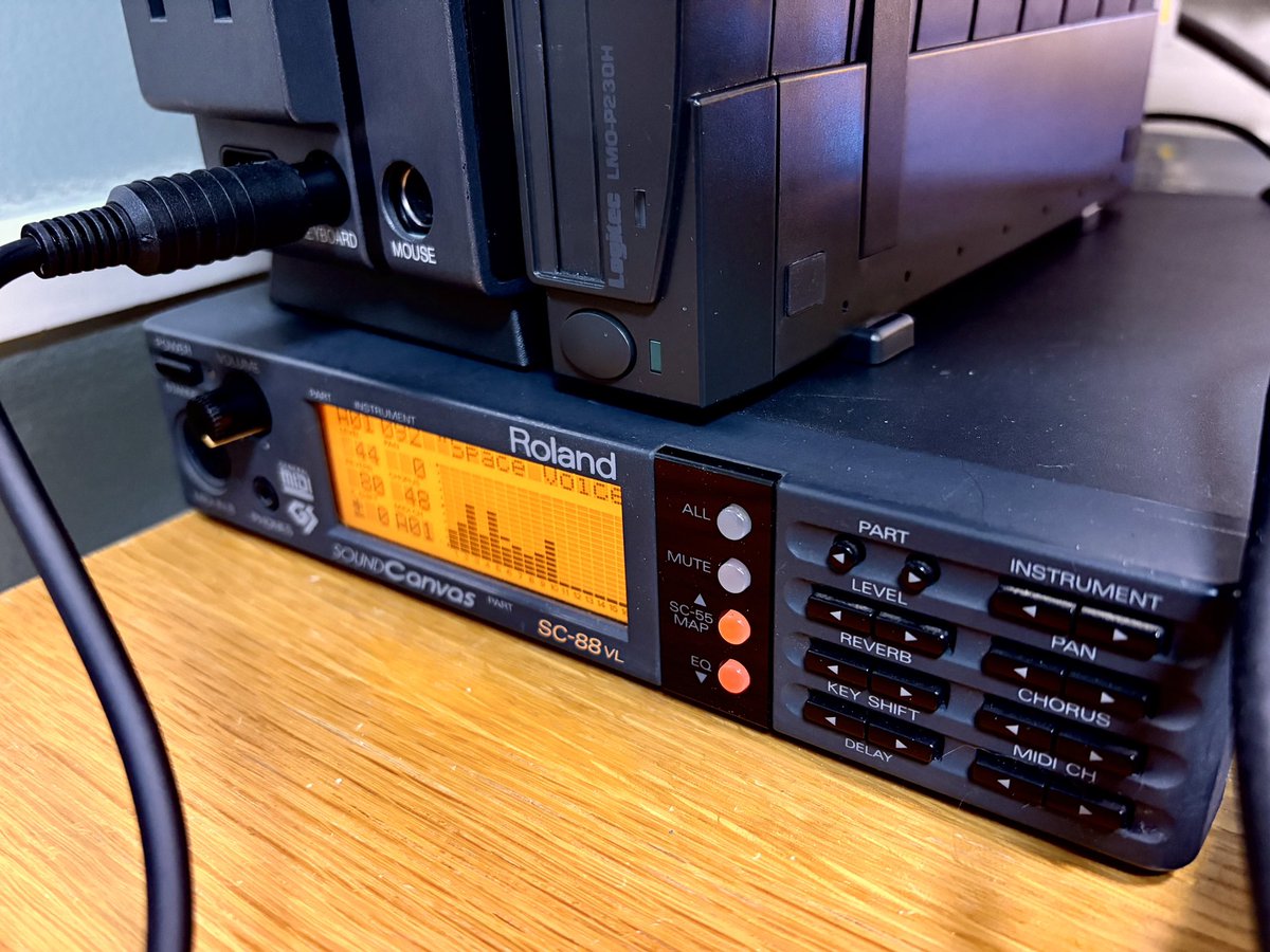 みんなのRoland見せて SC-55mk2が壊れちゃったって言ったらバンド