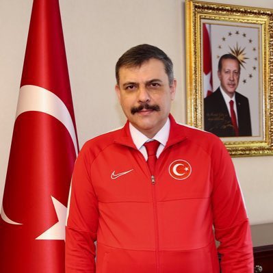 treminozmen's tweet photo. Sayın Cumhurbaşkanımızın tensipleriyle İçişleri Bakanlığı görevine atanan Hafız Mustafa Çiftçi ile Adalet Bakanlığı görevine atanan Akın Gürlek’e yeni görevlerinin hayırlı ve uğurlu olmasını diliyorum.

İçişleri Bakanımız Sayın Mustafa Çiftçi; hafızası Kur’an’la, duruşu milletle yoğrulmuş bir irade olarak, güvenliğin teminatı ve devletin vakarını taşıyan bir emanet bilinciyle görevini ifa edecektir.
Adalet Bakanımız Sayın Akın Gürlek ise hakkı üstün tutan, adaleti terazisinde şaşmayan bir anlayış ile devletin vicdanı, milletin hukukta güvencesi olma sorumluluğunu layıkıyla taşıyacaktır.

Rabbim her iki bakanımıza da görevlerinde adalet, basiret ve muvaffakiyet nasip eylesin.