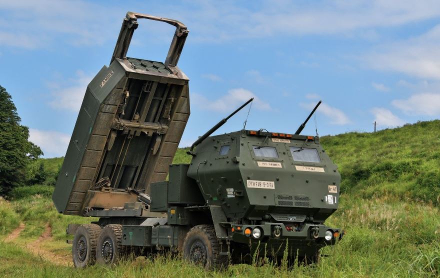 DefenseMirror's tweet photo. China Warns Taiwan Independence Push Risks War over HIMARS Deployment::
https://t.co/NyV59QHpYb
#China #Taiwan #HIMARS #TaiwanStrait #PLA #CrossStraitTensions #USChinaRelations https://t.co/d8JFfk7Nx6