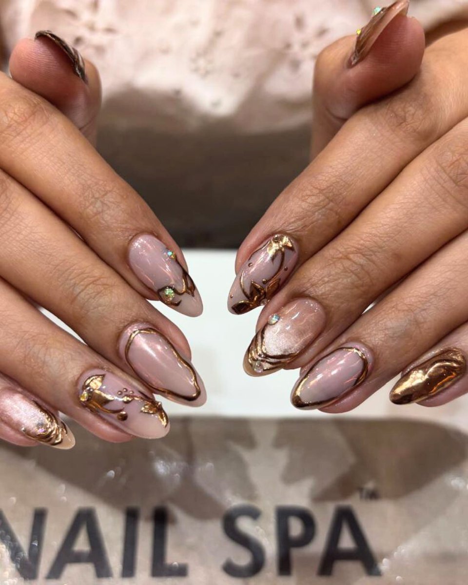 Love is in the details.
And this Valentine’s Day, it starts at your fingertips.
Book your Valentine’s nails at NAIL SPA Da Favola
#ValentinesNails
#NailTrends2026
#ChromeNails
#OmbreNails
#CatEyeNails
#NailArtInspo
#NailAesthetic
#GlazedNails
#PinkNails
#RomanticNails
#FreshSet