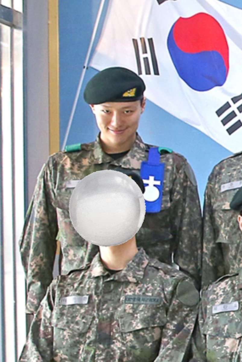 근데 진짜ㅅㅇ님이때왜이표정한거지