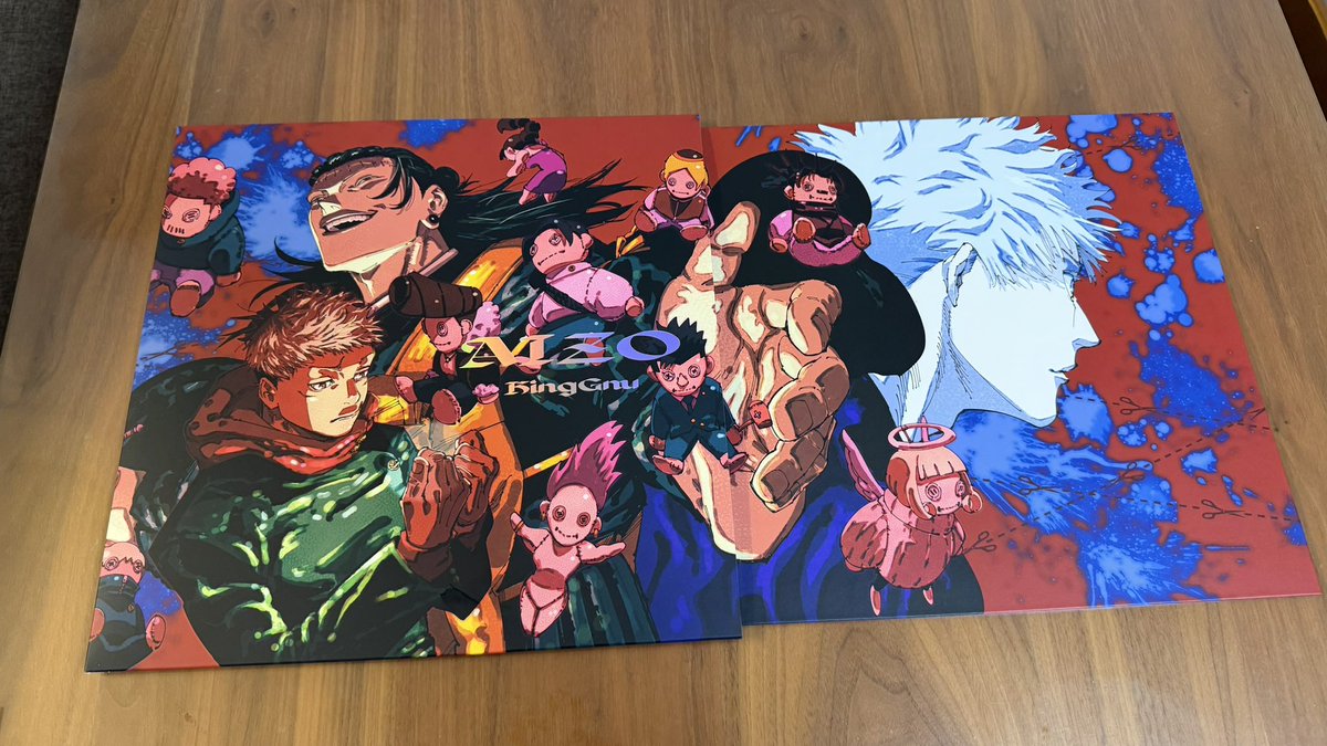 King Gnuの新譜がLPサイズで、表裏こんなデザインで繋がるんすよ。