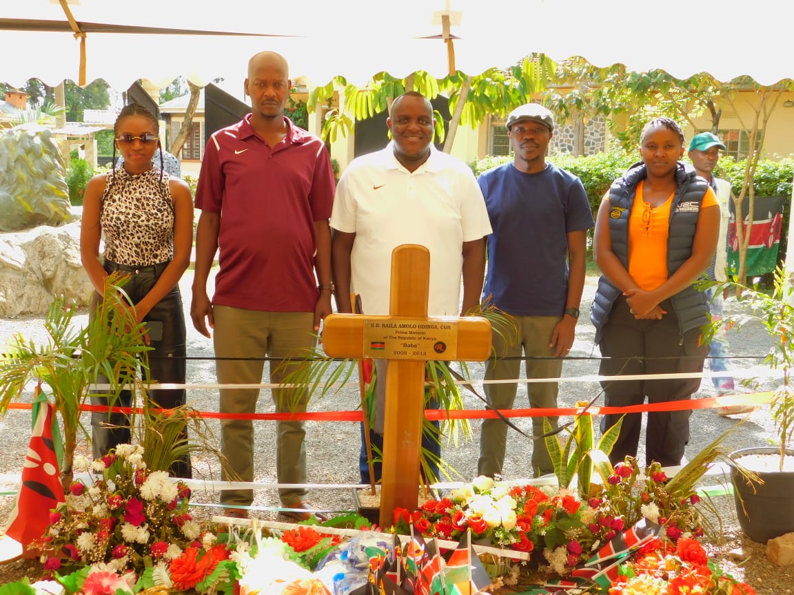 coin_1099's tweet photo. Yesterday, as Coin-10, we paid a solemn visit to Kang’o ka Jaramogi in Bondo to honor one of the key principals who helped bring this team together for the betterment of Kenyans. We reflected on his legacy of courage, unity, and inclusive leadership that continues to inspire https://t.co/36PX8Iws1g