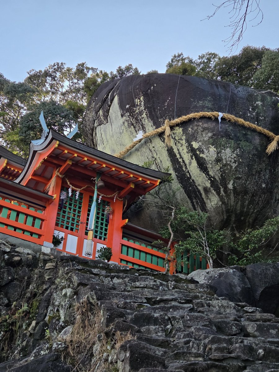 dodede5656's tweet image. 神倉神社のゴドビキ岩
登るより降りるのが修行💦