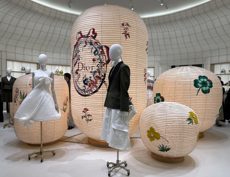 FASHIONHL's tweet image. Dior Bamboo Pavilion Opens in Daikanyama, A Dialogue with Japan
→fashion-headline.com/en/article/487…
#Dior #DiorBambooPavilion #Daikanyama 
#NEWOPEN