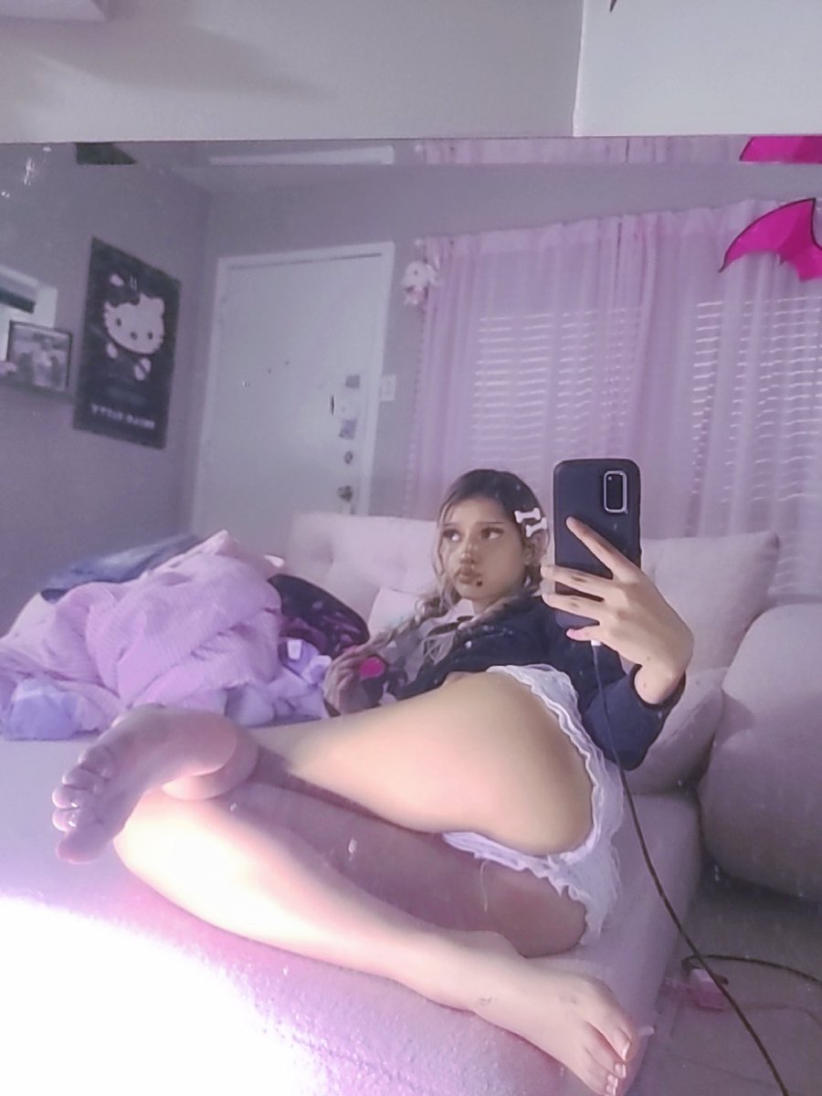 Katalina🍭🛸 tweet media