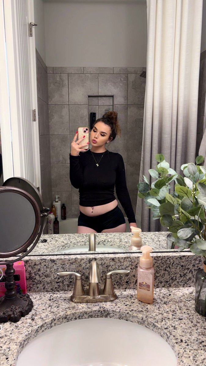 EmGem🕷 tweet media