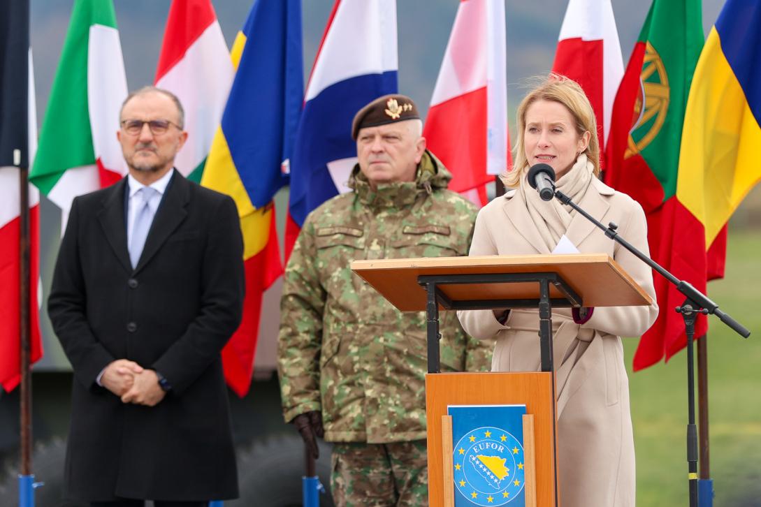 🇪🇺Kaja Kallas zamierza zażądać od 🇷🇺Rosji redukcji armii w ramach rozwiązania sytuacji na 🇺🇦Ukrainie -Reuters.

Oprócz żądania ograniczenia rosyjskiej armii ma pojawić szereg innych żądań (np. zwrotu porwanych ukraińskich dzieci).

Pełna lista nie jest jeszcze ujawniona, ale te