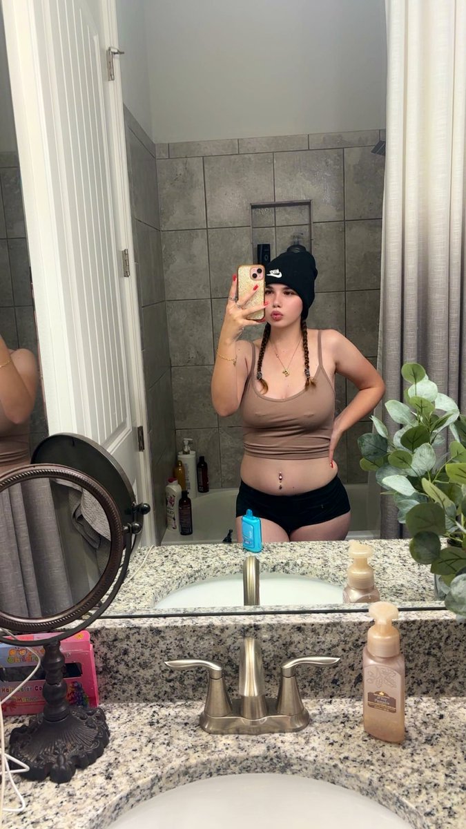 EmGem🕷 tweet media