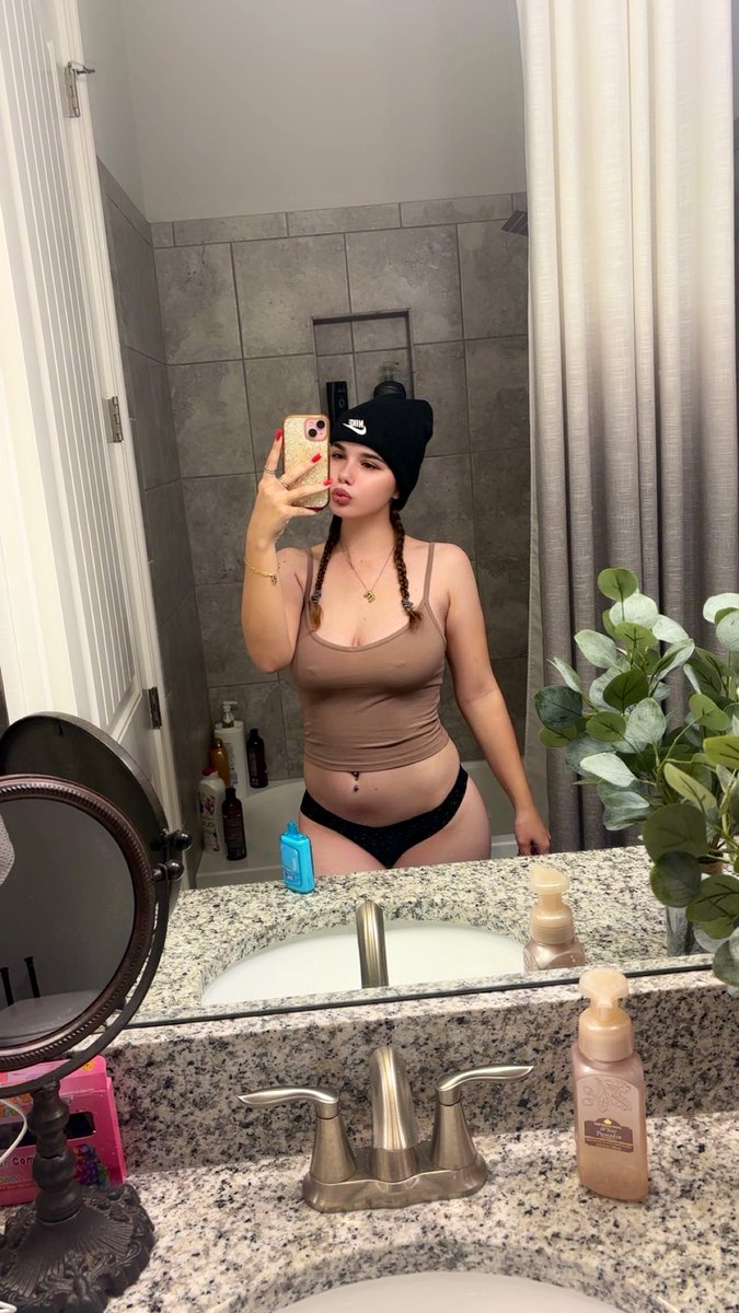 EmGem🕷 tweet media