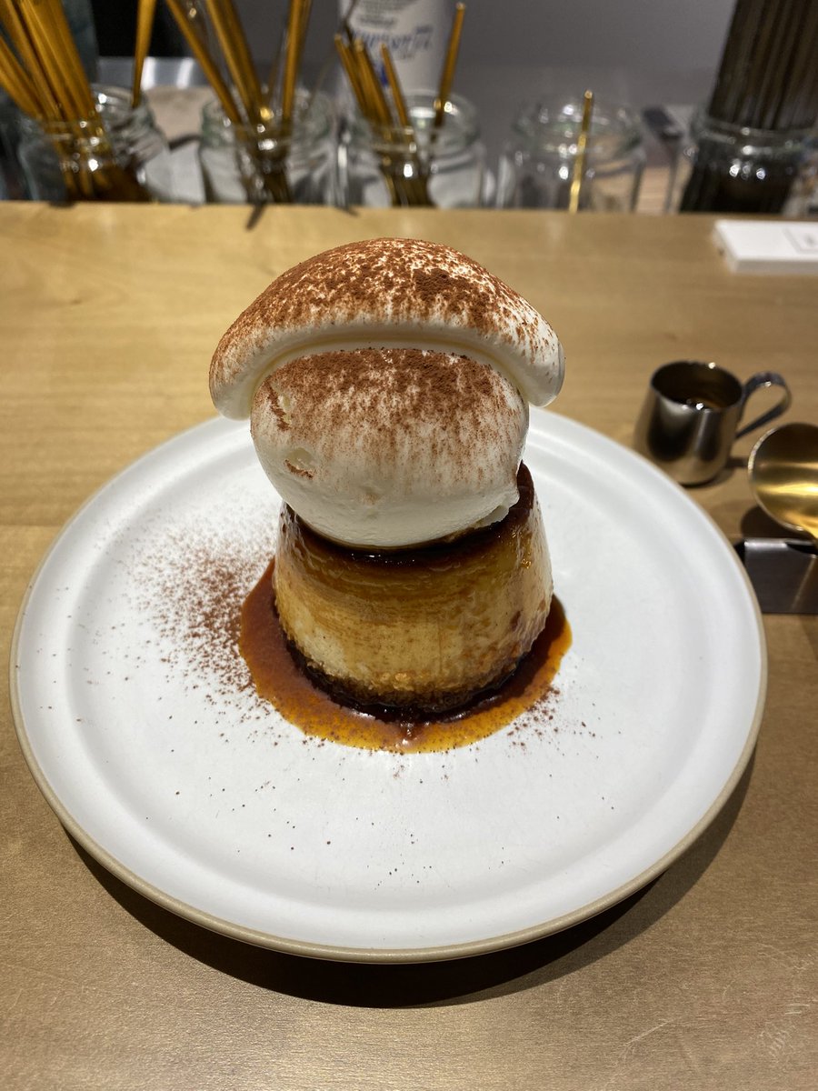 0408_mg's tweet photo. プリン食べた。 https://t.co/aGXbgfI6jB
