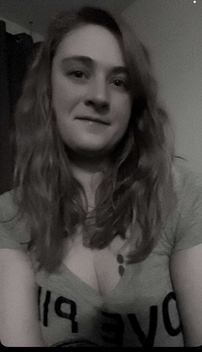 natalie42166's tweet photo. #selfie https://t.co/rU1lgtx92d