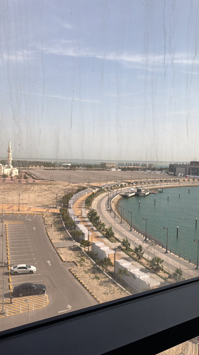 sochme's tweet photo. @HMG ماودكم تأخذون ذيك المساحه وتسون لنا مستشفى بالجبيل الصناعيه والله انها منطقه فنانه😍 https://t.co/b7oCjtnCJB