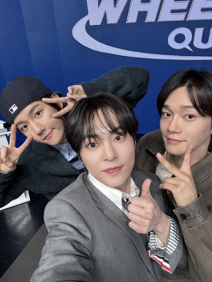 CBX_Unite's tweet photo. ALWAYS WITH CBX❤️ https://t.co/gYUMkOee87