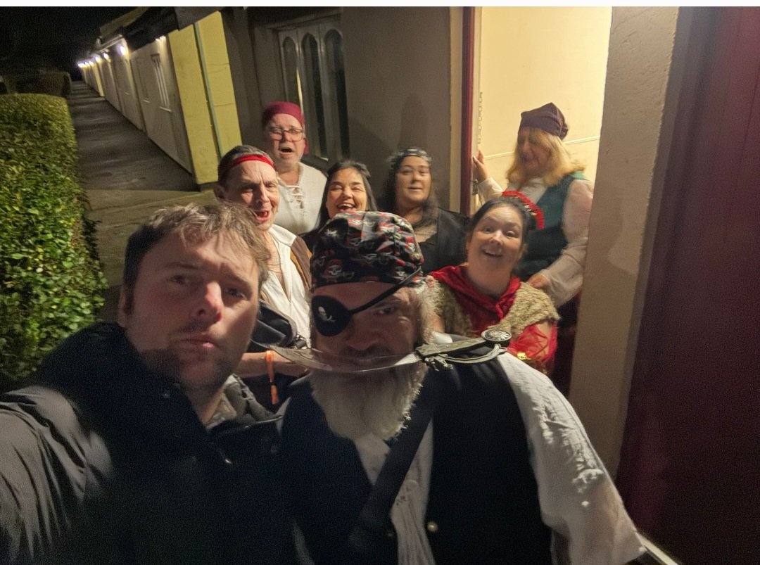 CrazyDisguise's tweet image. #crazycaptain  #reallifePirates #piratelife4me #pirates #piracy #pirateentertainment #pirateuk
#PiratesoftheCaribbean #pirate #pirateparty #wench #pirateforhire #pirateslifeforme #piratecosplay #piratecostume #Pirateship #piratetiltheend #real #performing #goldenageofpiracy