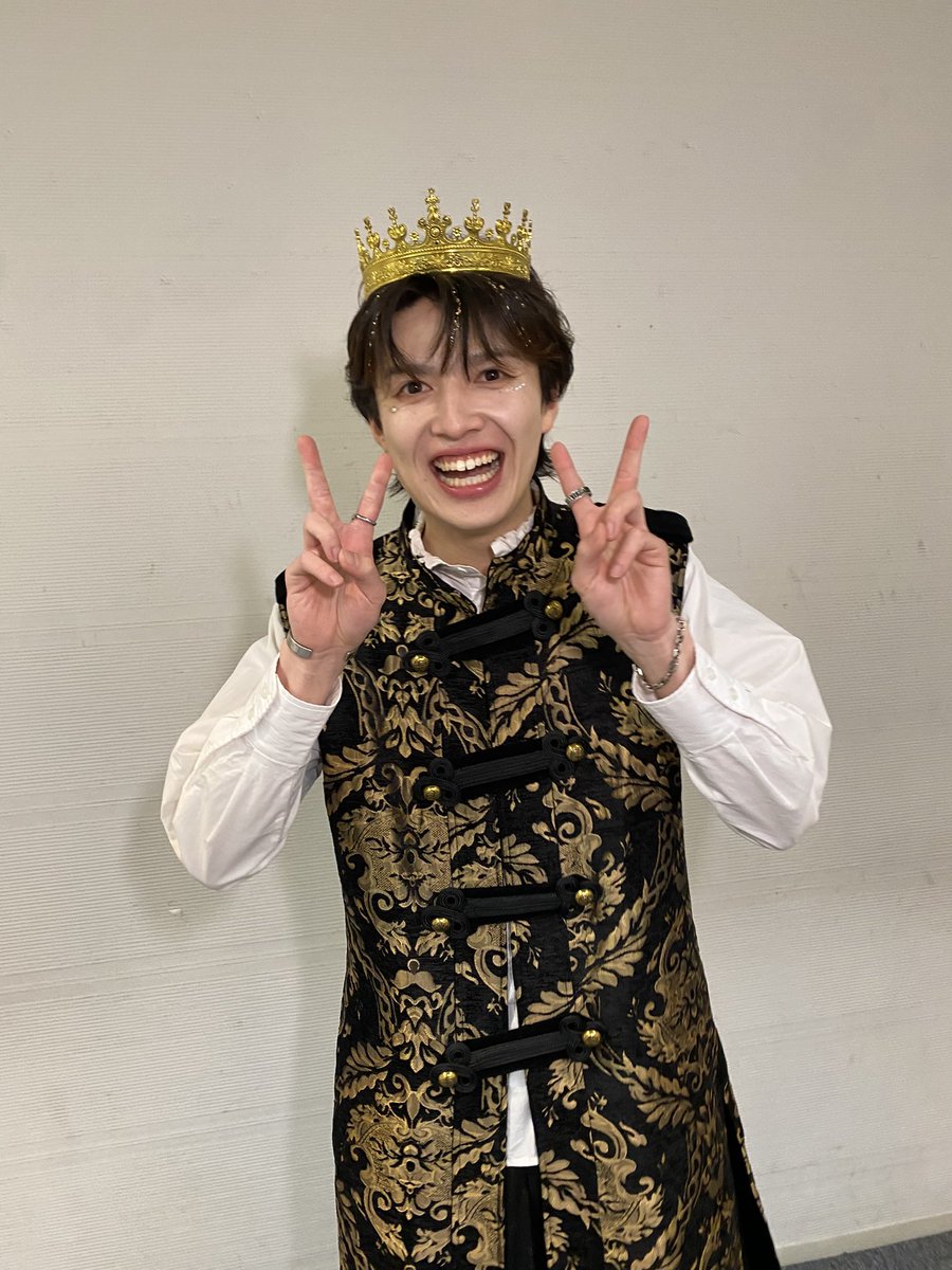 reizi_sakagaki's tweet photo. れじ王vol.4 東京両部ご来場誠にありがとうございました。
りょうすけ、ともやも沢山盛り上げてくれて感謝しかない。ありがとう。

そして皆んなに会えて幸せでした。
パワーを逆に頂いたし、リフレッシュになりました。
素敵なファンの皆様に応援して頂けて、ありがたいです。

またお会いしましょ〜 https://t.co/P9kWvLVmHp
