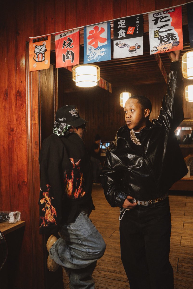 blxckie___'s tweet image. 4LUV2 13FEB.