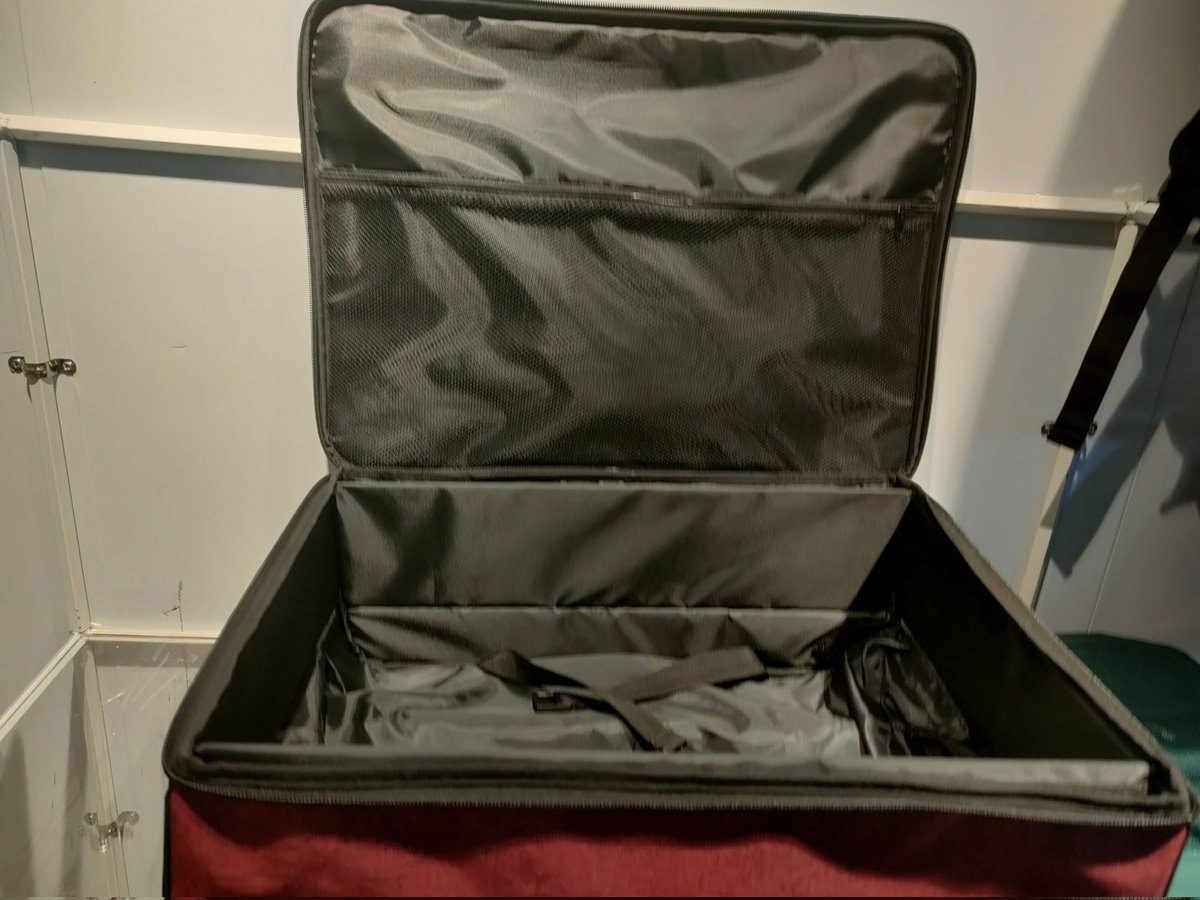 zhipingwang8's tweet photo. folding trolley case  patent bag 2026 new designs manufacturer https://t.co/GQBFXy8qZQ