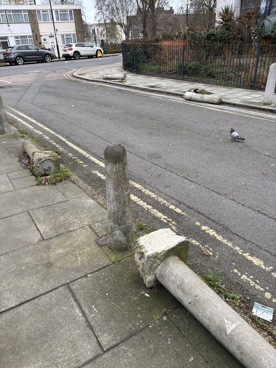 Angry Lambeth Residents tweet media