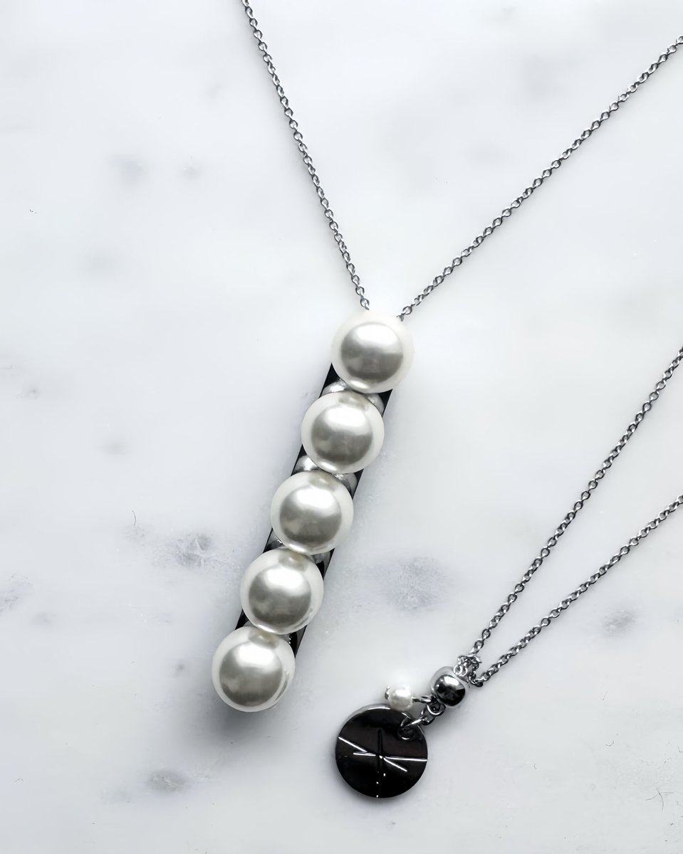 U1万円できれいめ派にお勧めのネックレスをお探しなら「アベニール