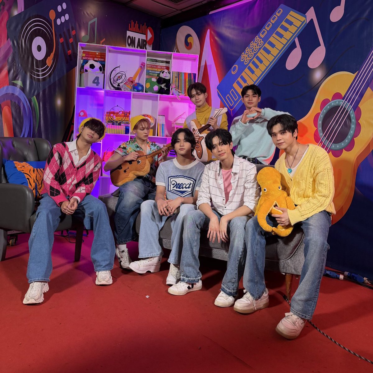 PopPlanet_'s tweet image. HORI7ON Set as Main Closing Act for Day 2 of the 2026 ROUND Festival.

@HORI7ONofficial #HORI7ON #호라이즌