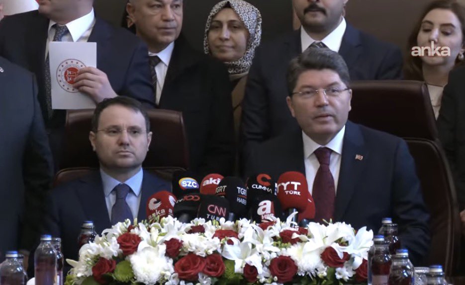 ismailari_'s tweet photo. Akın Gürlek Adalet Bakanlığı görevini devralıyor https://t.co/aMBB6jYYhu