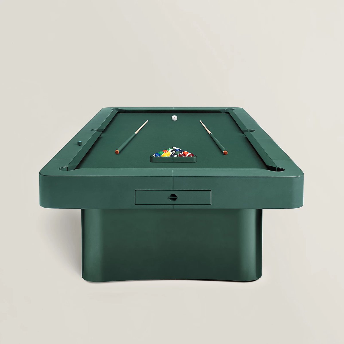 StreetFashion01's tweet image. Hermès just dropped a $264k Leather Pool Table in Emerald Green🙂‍↕️