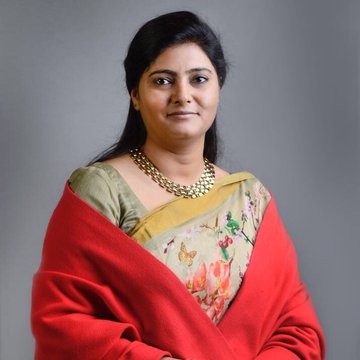 आखिर किसे हम अपना नेता चुने जिन्होंने स्व सोनेलाल पटेल की विचारधारा को आत्मसात किया जो हमेशा उन विचारधाराओं की कसौटियों पर खड़ी रही।

या फिर वे जिन्होंने ओबीसी एससी एसटी के वोटो को लेकर हमेशा उनके शोषण पर चुप्पी साधकर अपनी संपत्ति को दुगना करती रही।

यह बात सच है कि अनुप्रिया