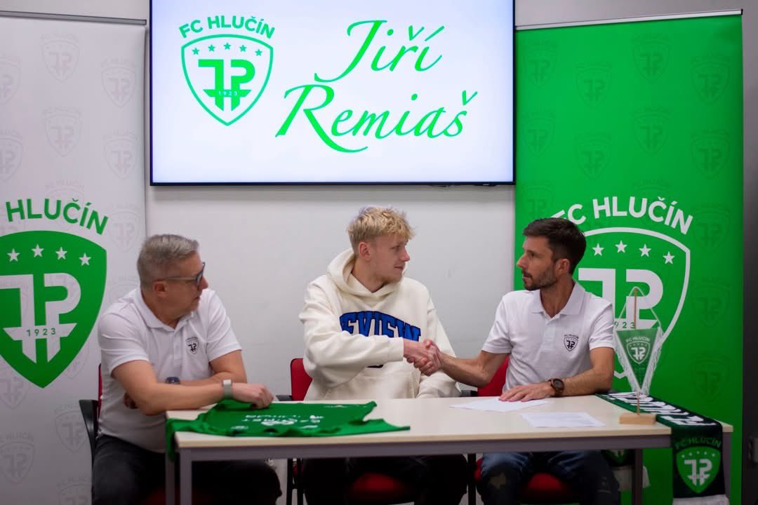 fchlucin's tweet photo. OFICIÁLNĚ: Jiří Remiáš posilou FC Hlučín! 

🔗 https://t.co/au4UbghUSk https://t.co/LA20rsQH7K